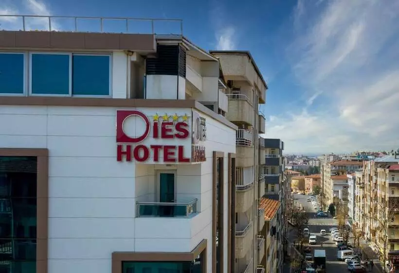 هتل Dies