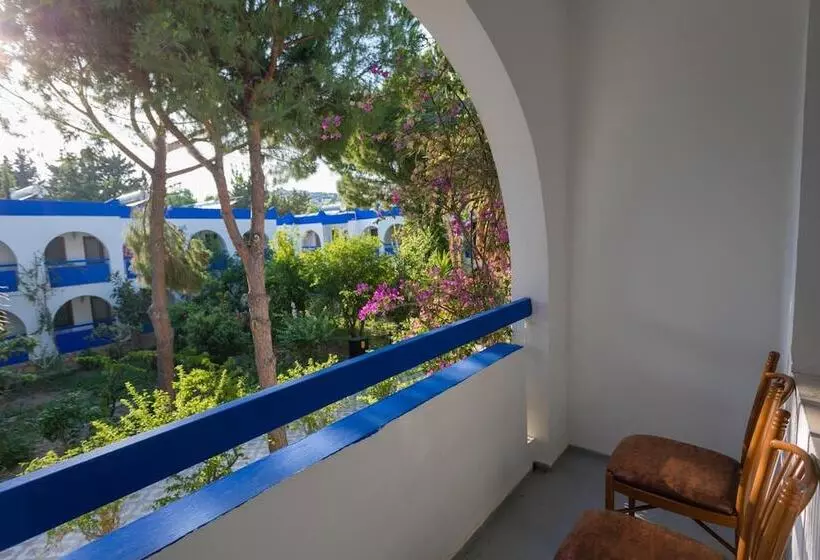 هتل Gumbet Anil Beach