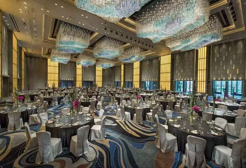 هتل Hilton Shenzhen Shekou Nanhai