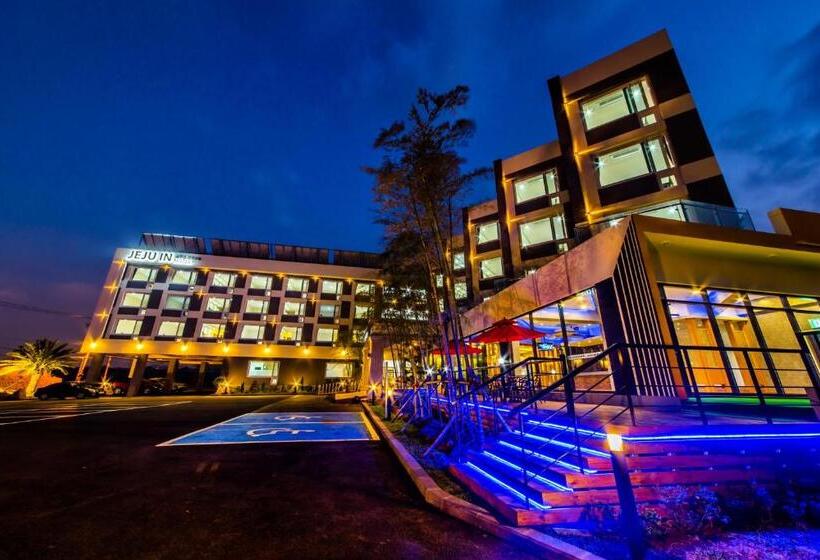 בית מלון כפרי Jeju In