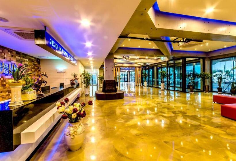 בית מלון כפרי Jeju In