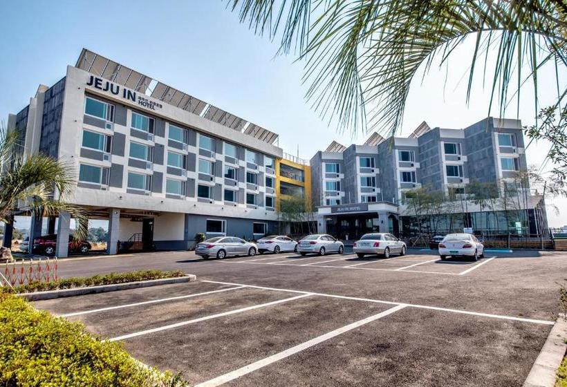 בית מלון כפרי Jeju In
