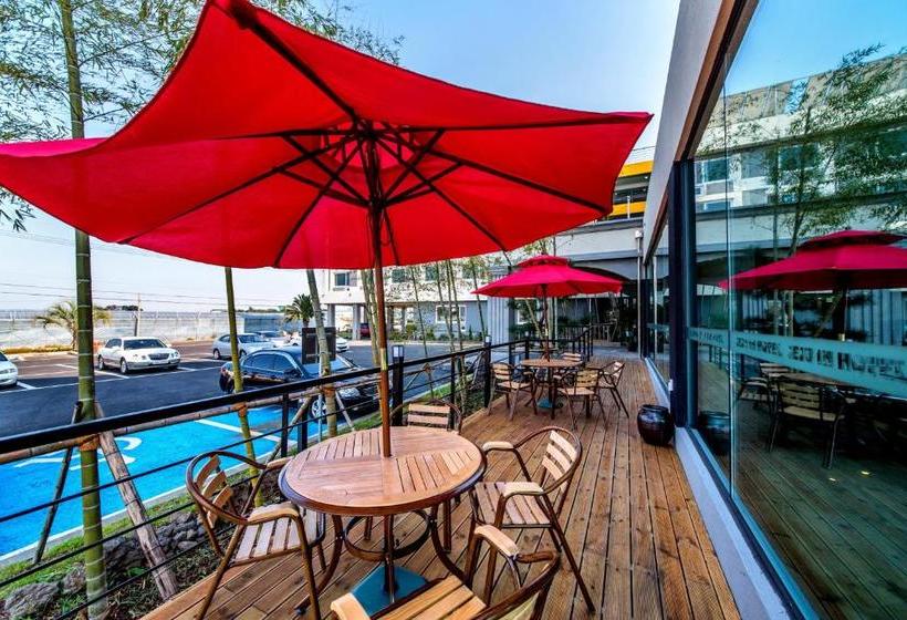 בית מלון כפרי Jeju In