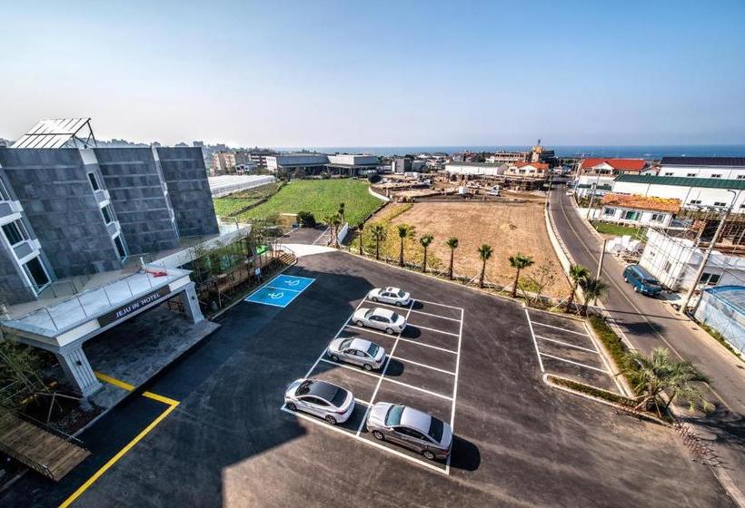 בית מלון כפרי Jeju In