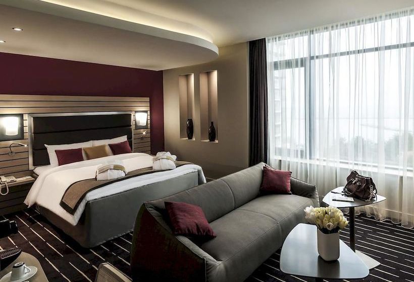 בית מלון כפרי Mercure Sochi Centre