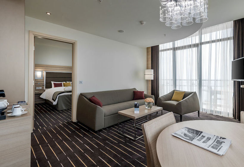 בית מלון כפרי Mercure Sochi Centre