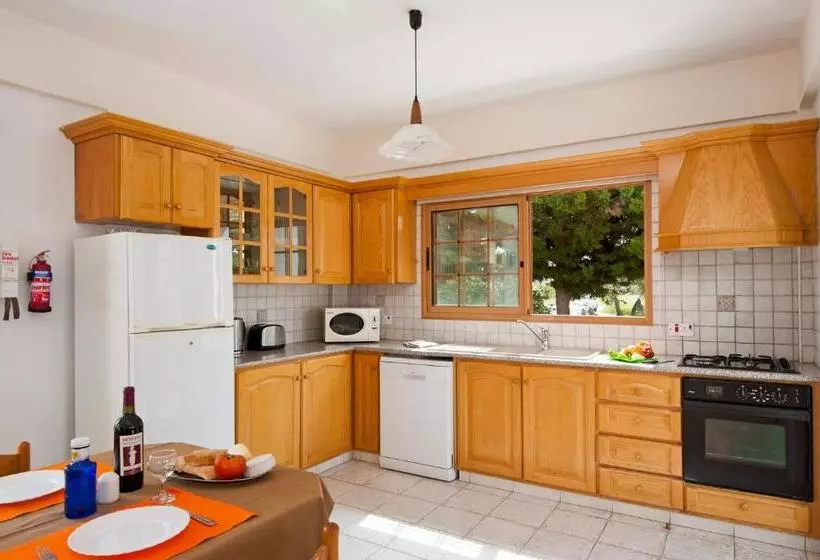 فندق Panareti Coral Bay Resort