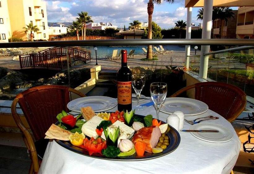 בית מלון כפרי Panareti Coral Bay Resort