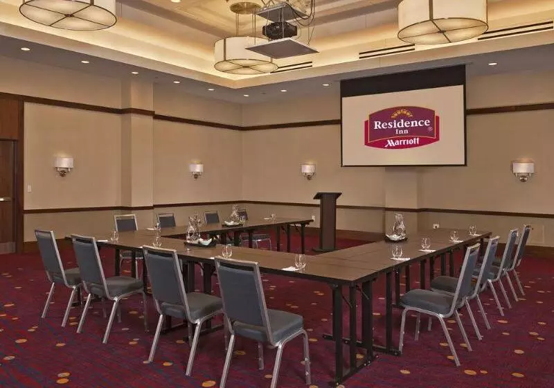 בית מלון כפרי Residence Inn Arlington Capital View