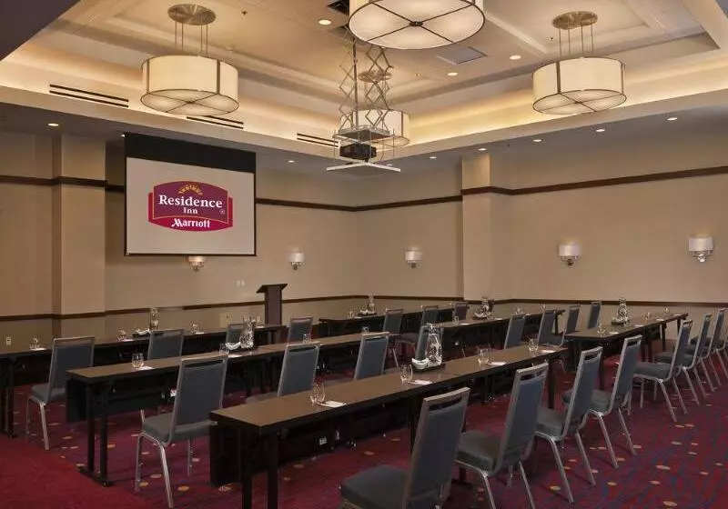 בית מלון כפרי Residence Inn Arlington Capital View