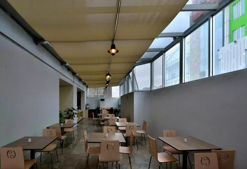 Zodiak Asia Afrika By Kagum Hotels