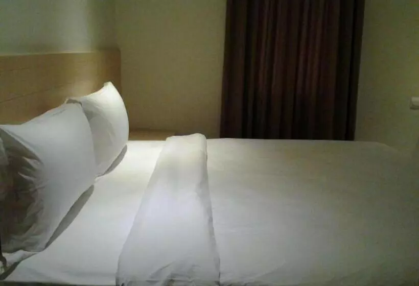 Zodiak Asia Afrika By Kagum Hotels