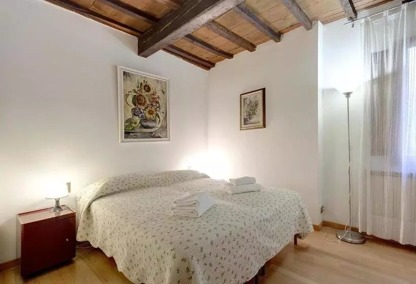 Novella E Giotto Apartments