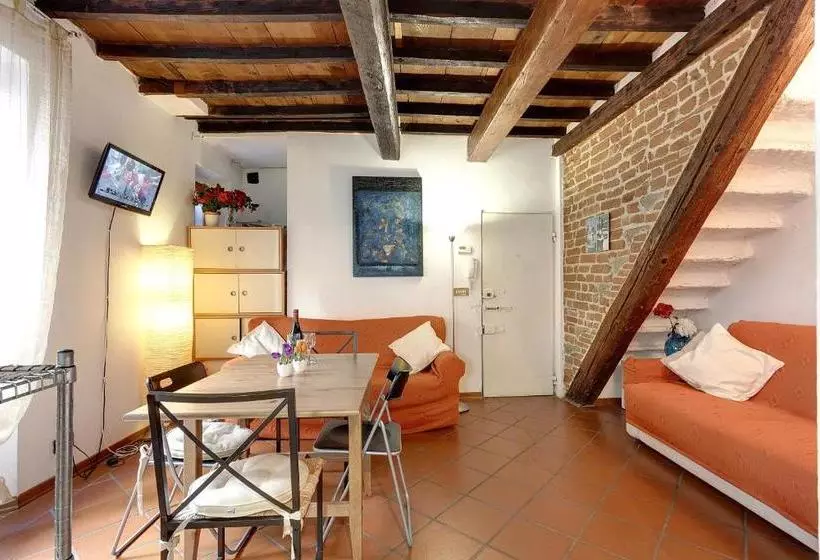 Novella E Giotto Apartments