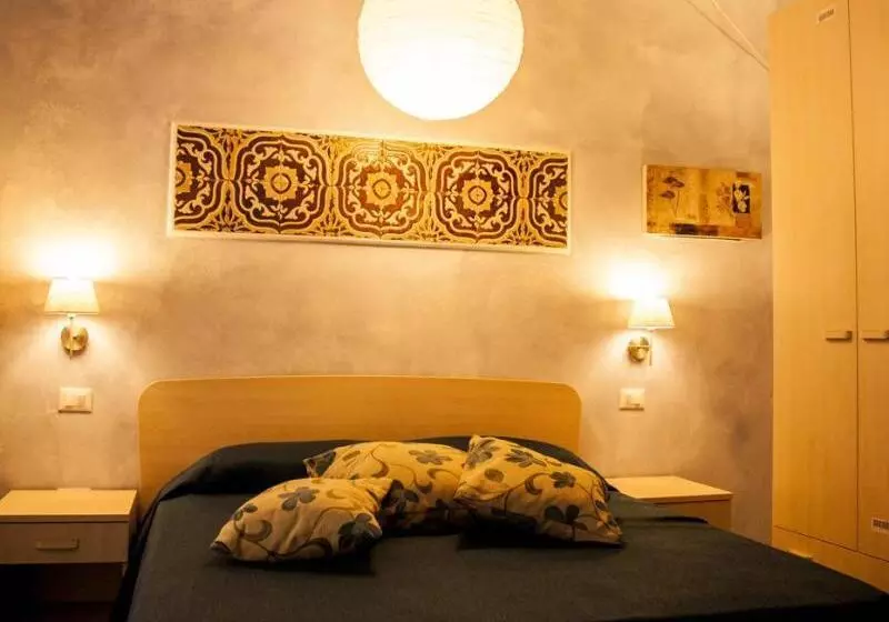 تختخواب و صبحانه Blu Tropea Maison