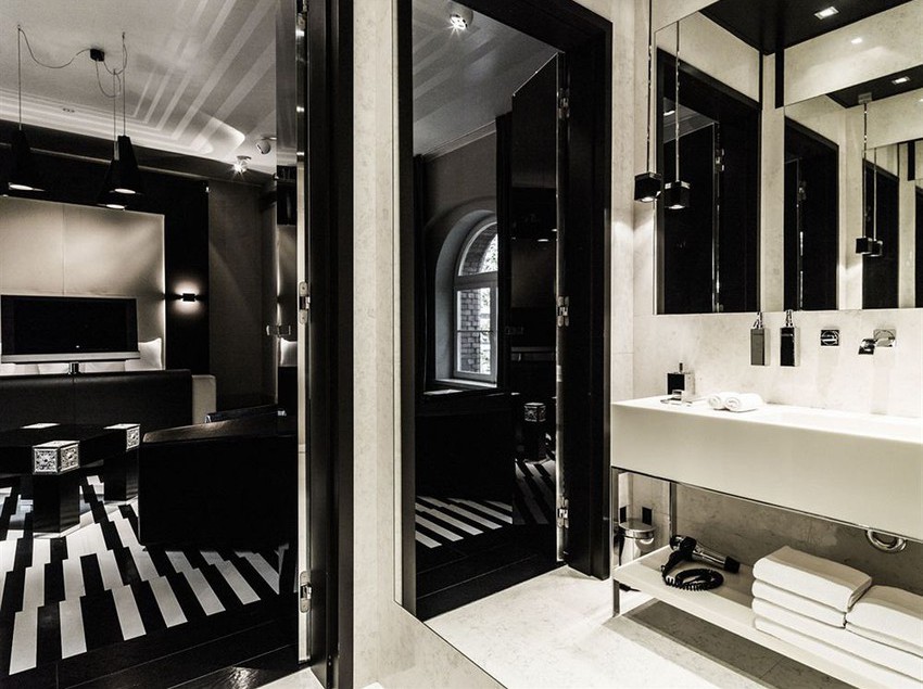 هتل Blow Up Hall 5050