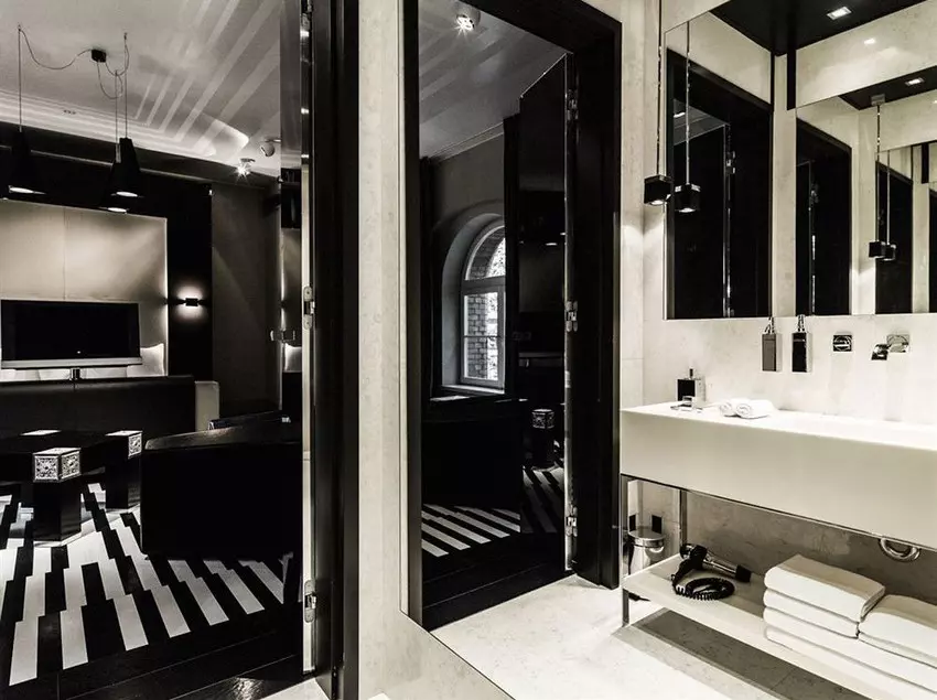 Hotelli Blow Up Hall 5050