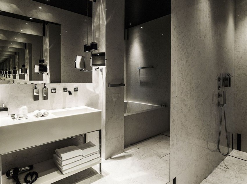 هتل Blow Up Hall 5050