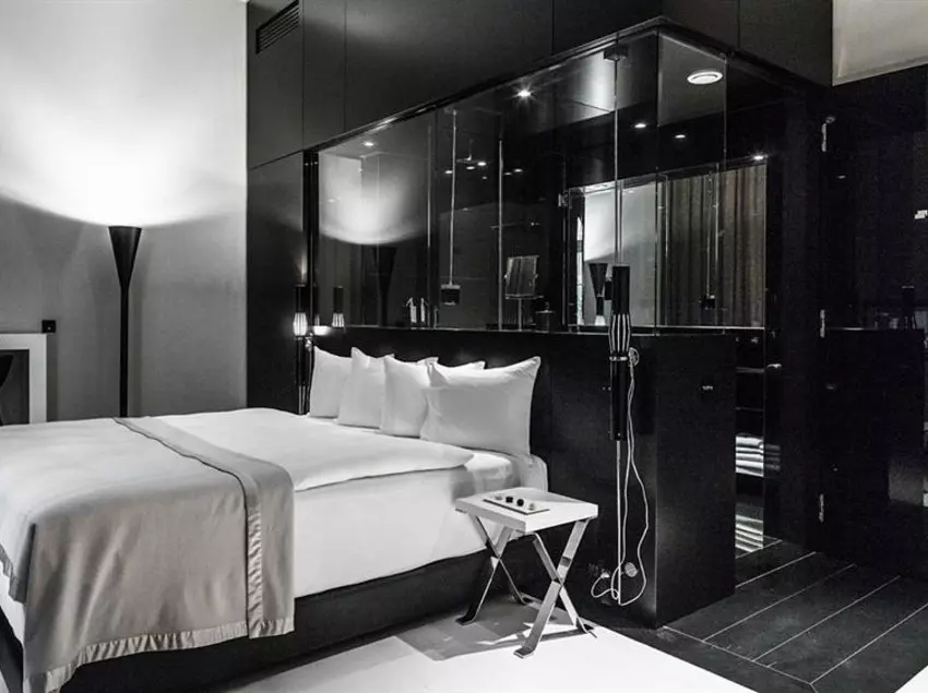 Hotelli Blow Up Hall 5050