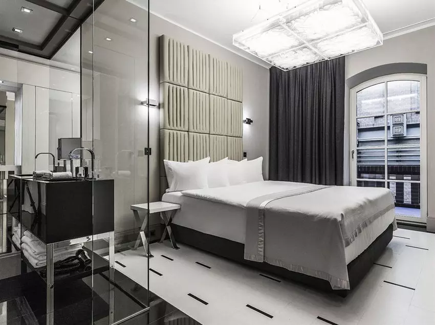 Hotelli Blow Up Hall 5050