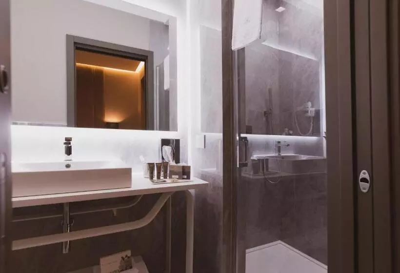 Callistos Hotel & Spa