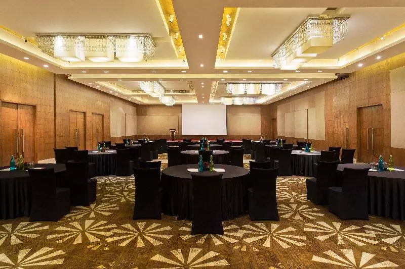 Hotel Crowne Plaza Greater Noida, An Ihg