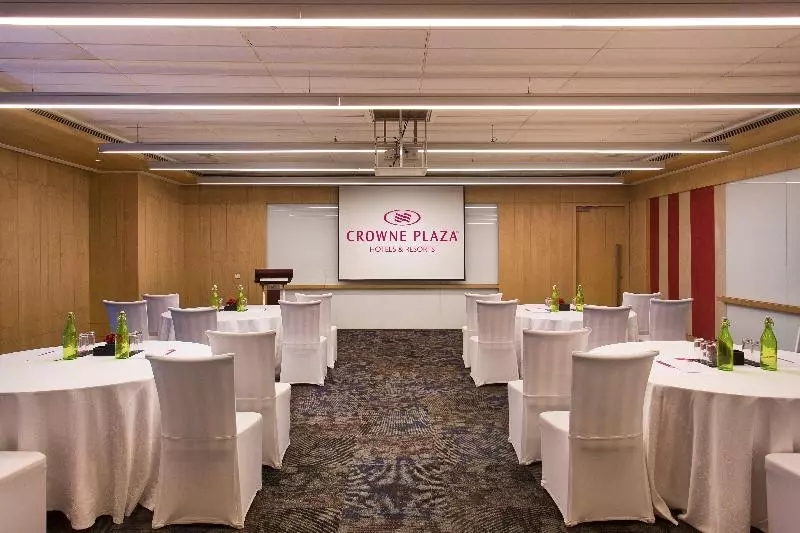 Hotel Crowne Plaza Greater Noida, An Ihg