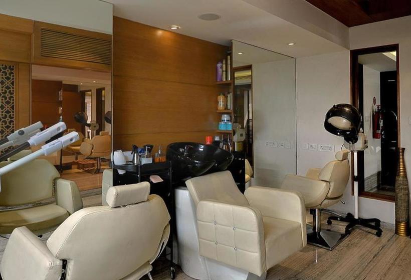 Fortune District Centre, Ghaziabad   Member Itc S Hotel Group