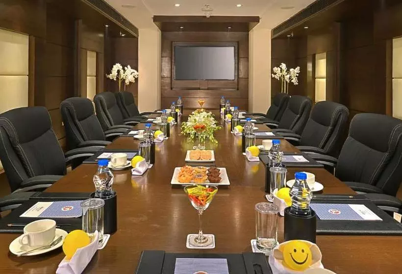 Fortune District Centre, Ghaziabad   Member Itc S Hotel Group