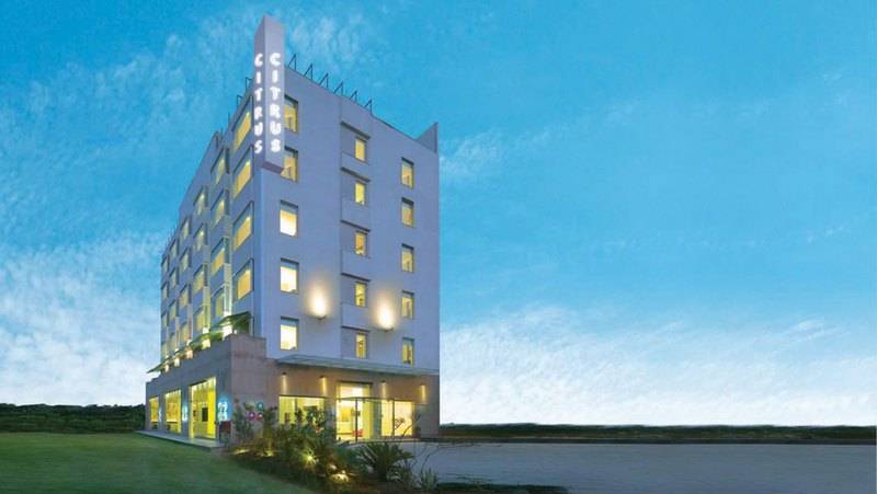 Hotel Golden Tulip Gurgaon Sector 29