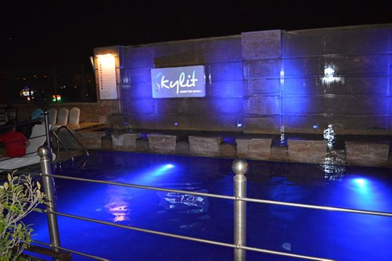 Hotel Golden Tulip Gurgaon Sector 29