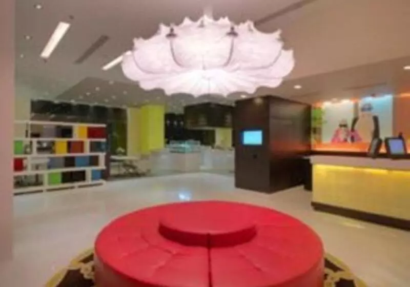 酒店 Golden Tulip Gurgaon Sector 29