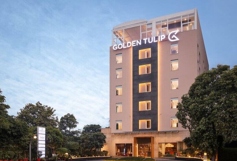 Hotel Golden Tulip Gurgaon Sector 29