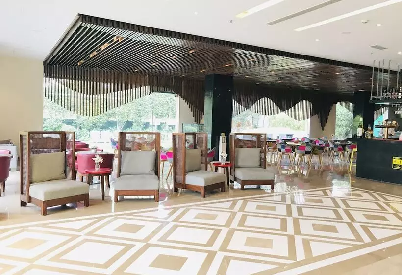 酒店 Golden Tulip Gurgaon Sector 29