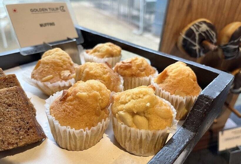 Hotel Golden Tulip Gurgaon Sector 29