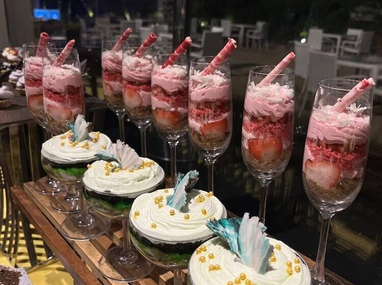 Hotel Golden Tulip Gurgaon Sector 29