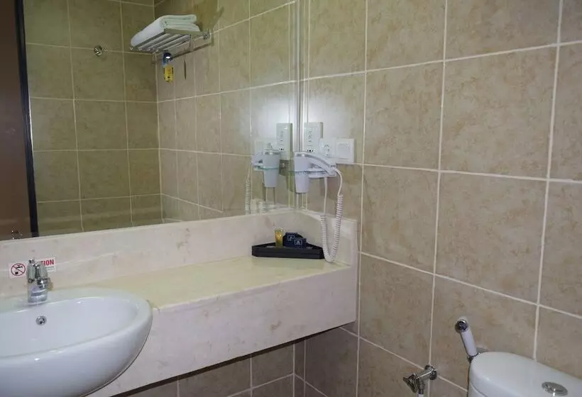 Отель Horison Grand Serpong