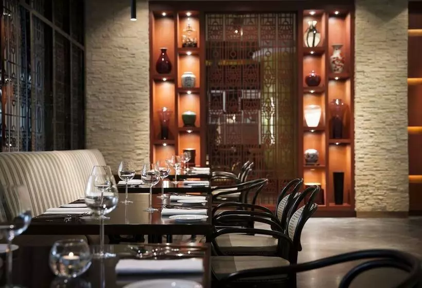 Jw Marriott Hotel New Delhi Aerocity