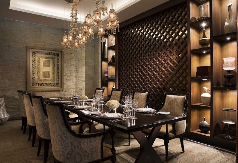 Jw Marriott Hotel New Delhi Aerocity