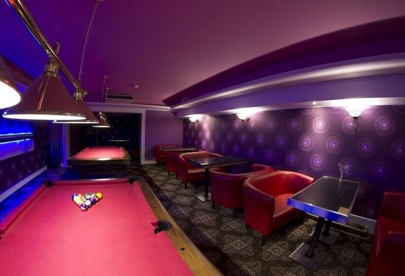 Hotelli Kryształ Conference & Spa