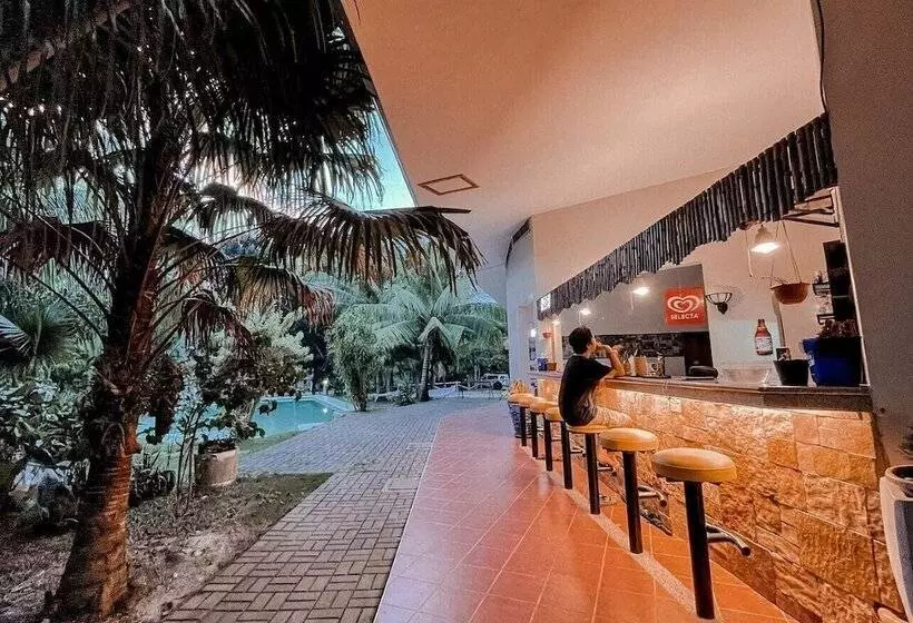 酒店 Meili Beach Resort