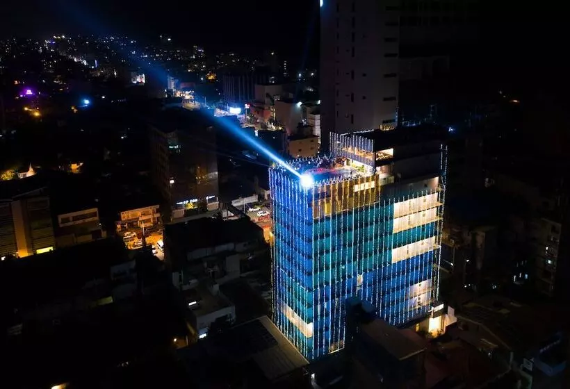 ホテル Pearl Grand By Rathna