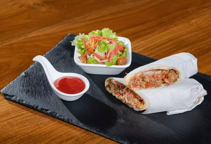 ホテル Pearl Grand By Rathna