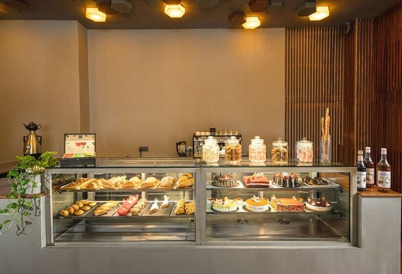 فندق Pearl Grand By Rathna