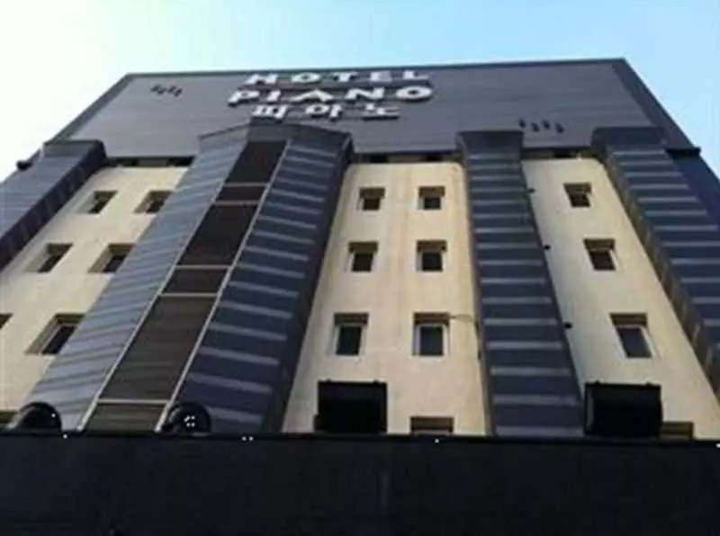 Hotel Piano