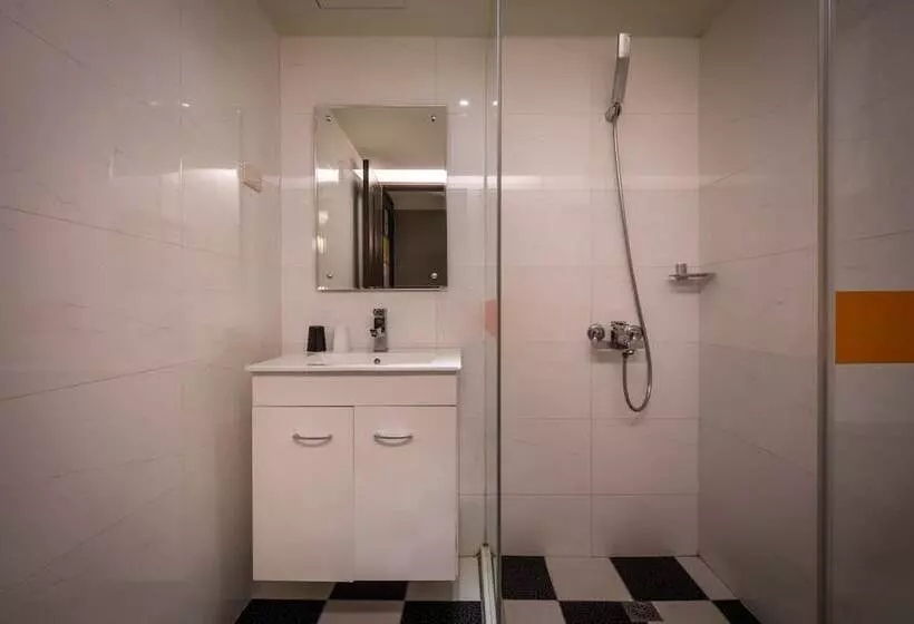 هتل Ren Mei Fashion