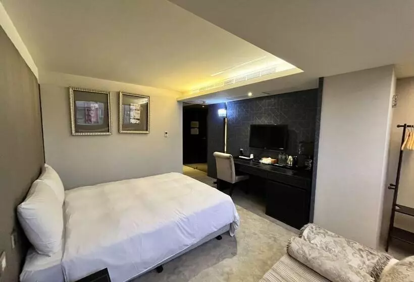 هتل Ren Mei Fashion