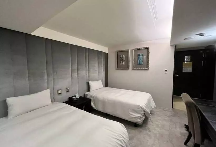 هتل Ren Mei Fashion