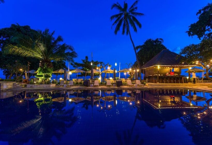 Отель The Lovina