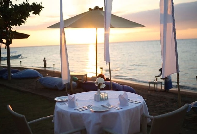 Отель The Lovina